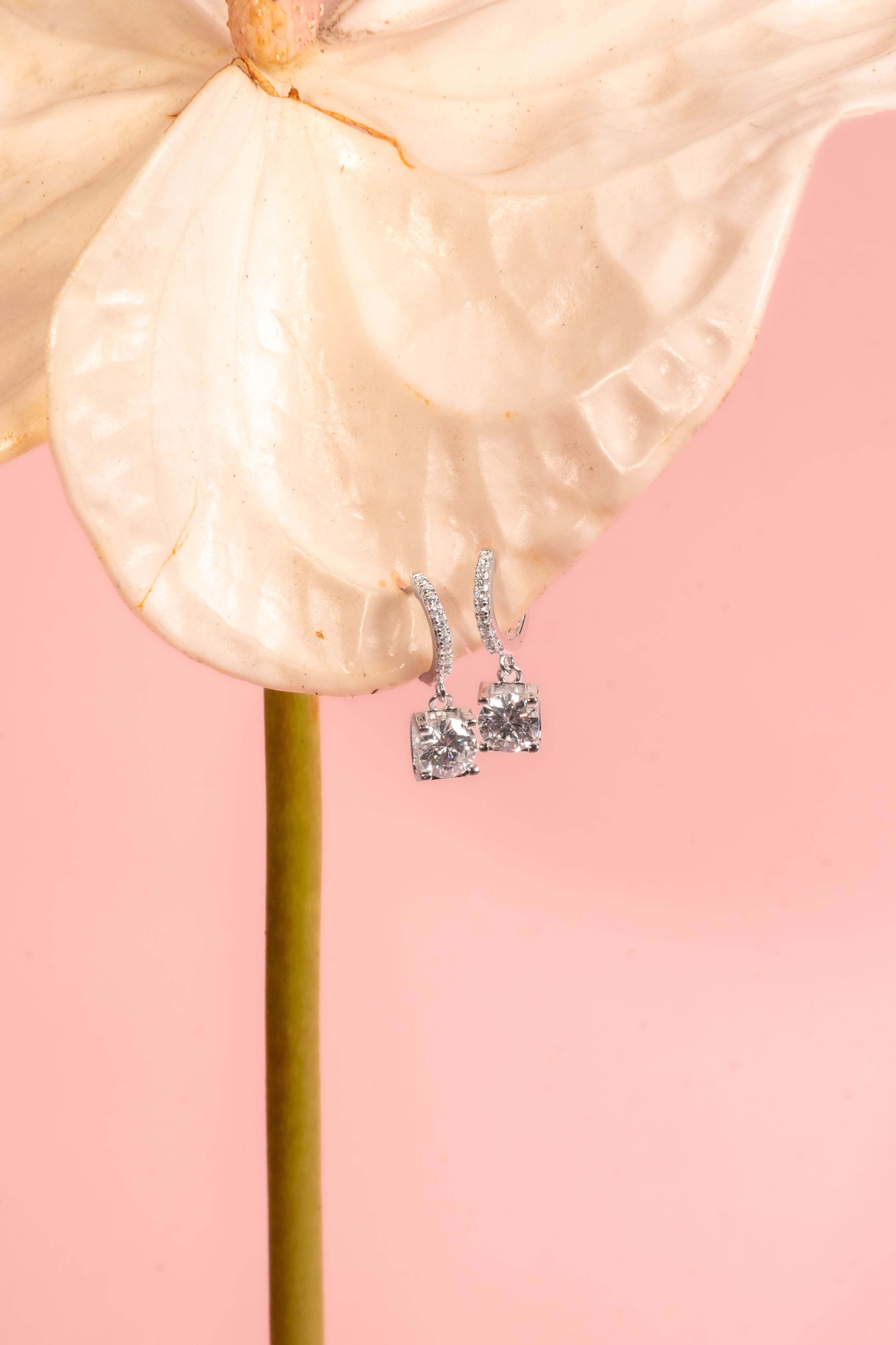 Thalia Solitaire Drop Hoops